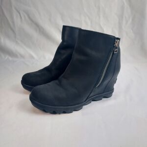 Sorel Leather Wedge Ankle Boots Black Zip Up Women’s Size 6 Waterproof